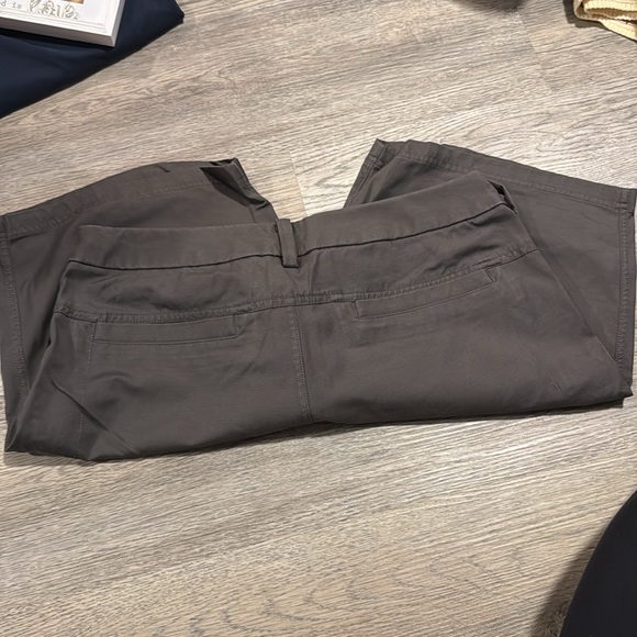 Men’s Lululemonn Commission Shorts - Picture 3 of 7